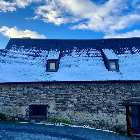 Semesterbostad Maison Chaleureuse A >vue Montagne & Cheminee Mont (Hautes-Pyrenees)