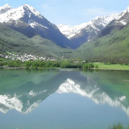 Semesterbostad Maison Chaleureuse A >vue Montagne & Cheminee *